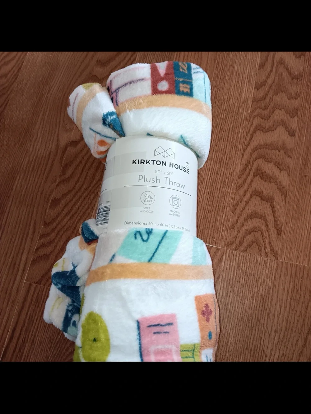 Kirkton House Viral Books and Plants Blanket